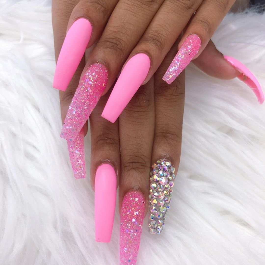 Featured image of post Long Acrylic Nail Ideas Pink