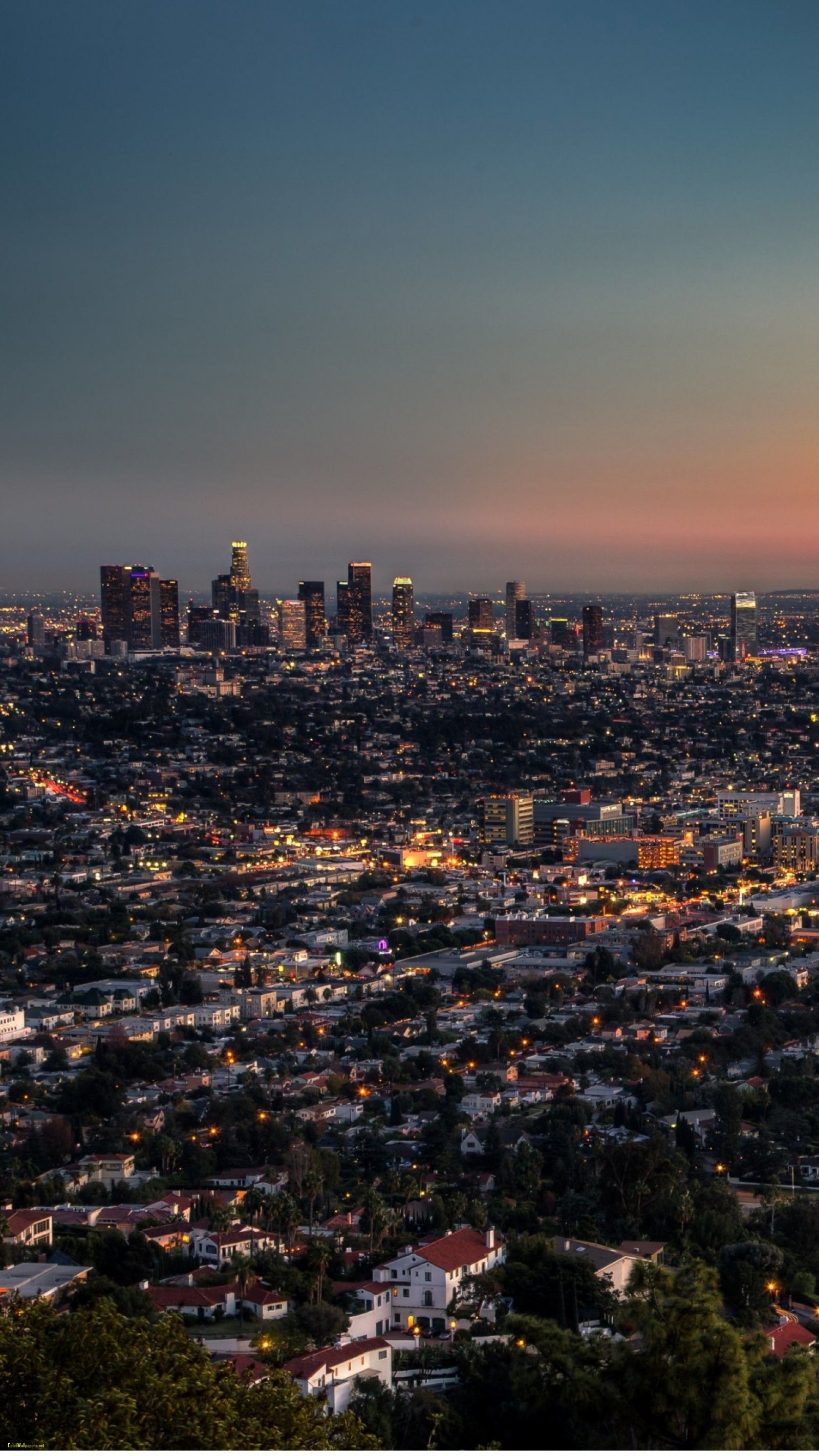 Featured image of post Los Angeles Wallpaper 4K Phone