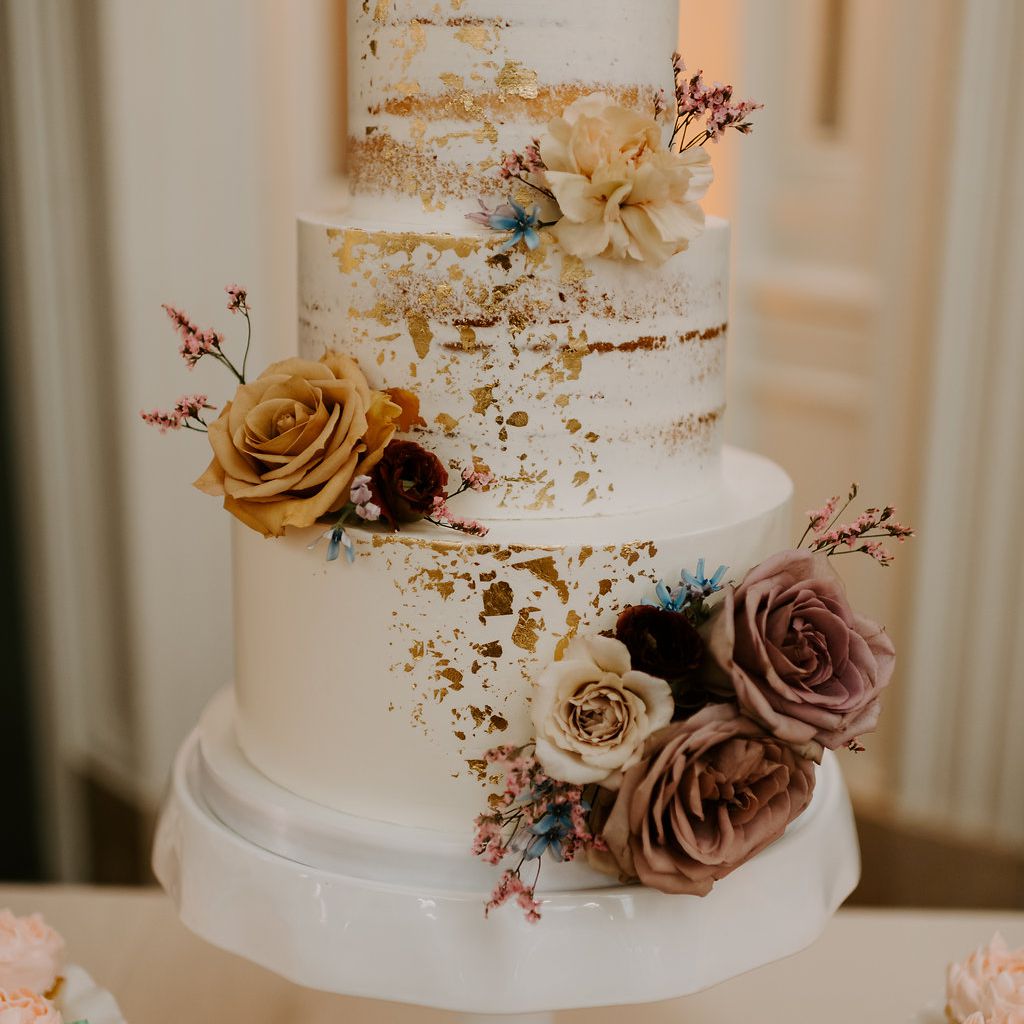 Featured image of post September Wedding Cake Ideas